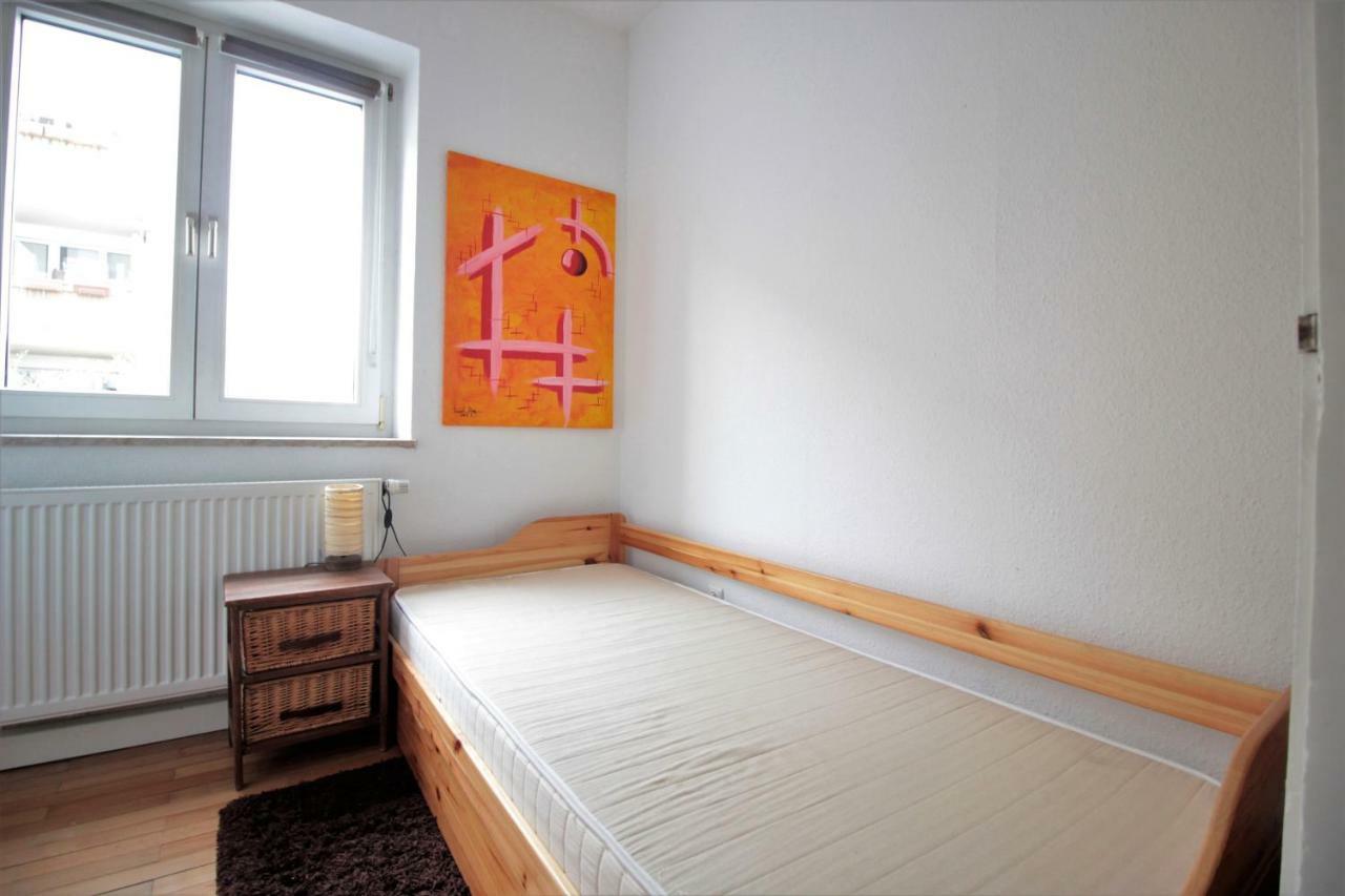 Charming 3-Bedroom Apartment With Parking Lot Wurzburg Luaran gambar