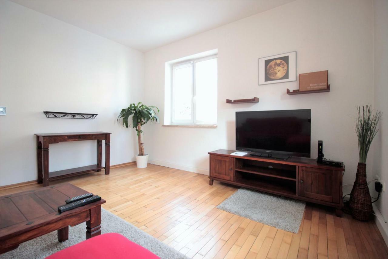 Charming 3-Bedroom Apartment With Parking Lot Wurzburg Luaran gambar