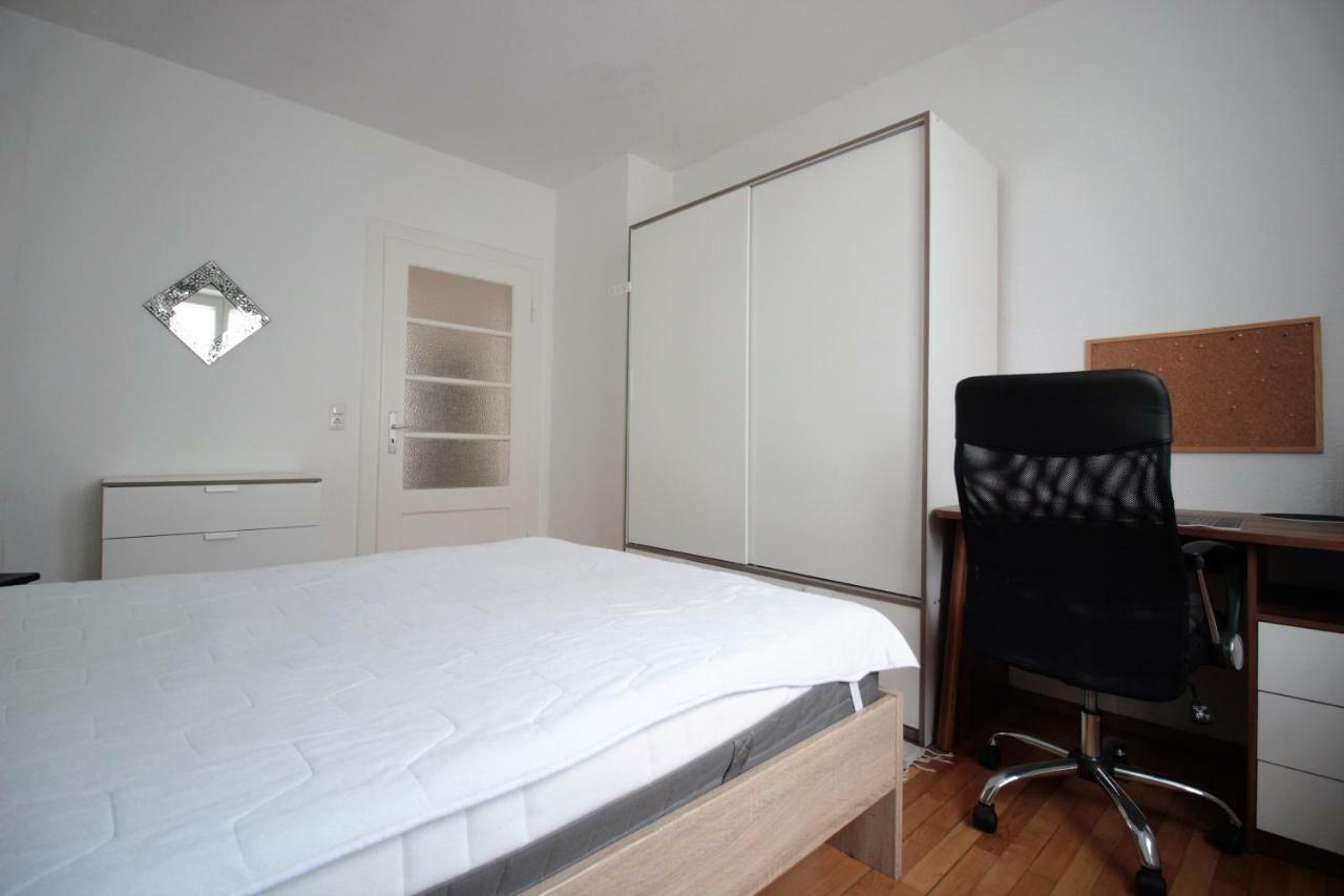Charming 3-Bedroom Apartment With Parking Lot Wurzburg Luaran gambar